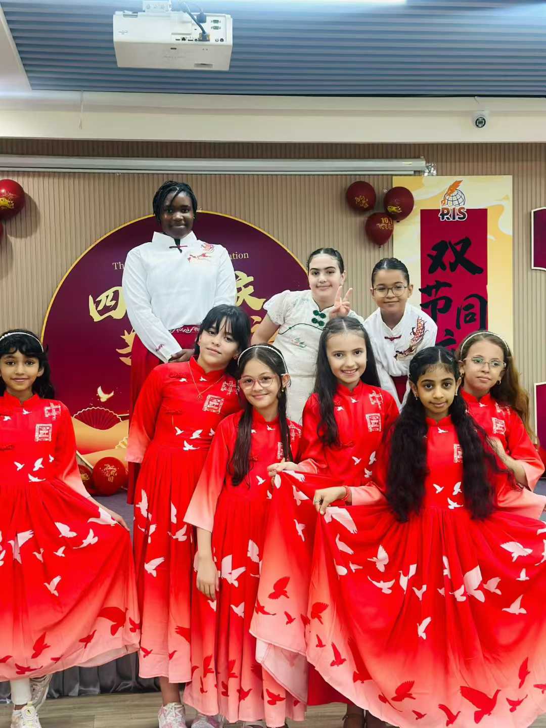 الاحتفال بالعيد الوطني الصيني 76